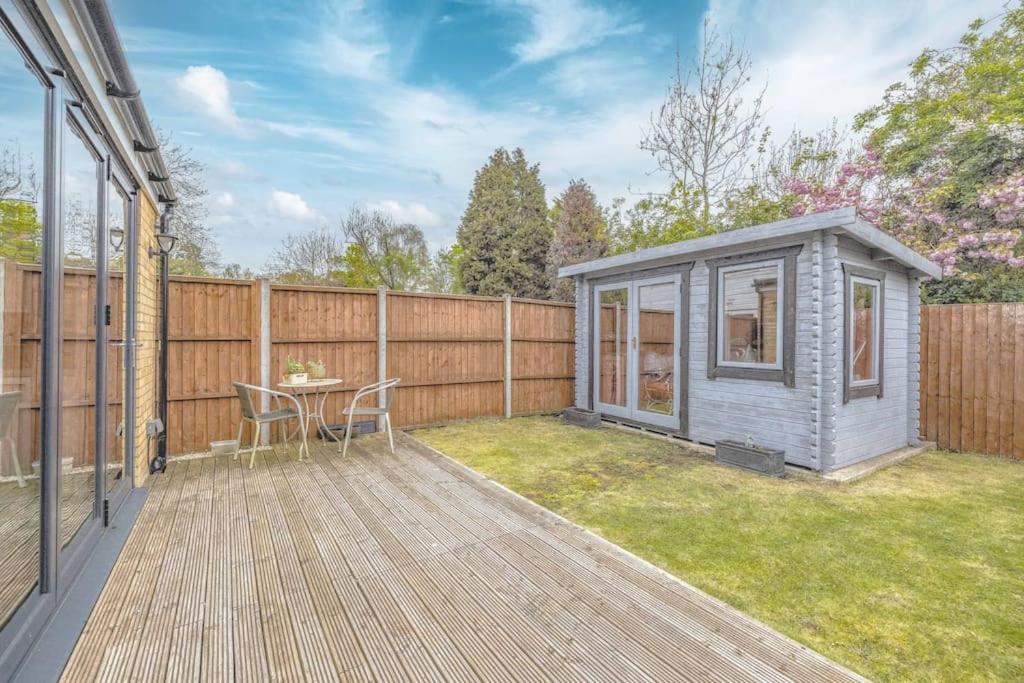 Central Windsor, 5 Mins To Legoland, Driveway Exterior foto